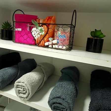 Apartament Lupeni Lupeni  Екстериор снимка